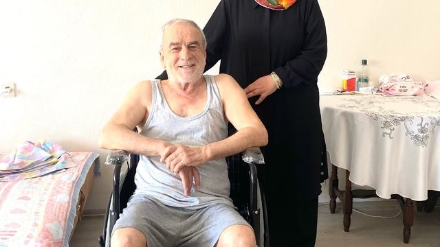 Burhaniye'de kadın muhtar Yasemin Kozan ihtiyaç sahipleri için seferber oldu