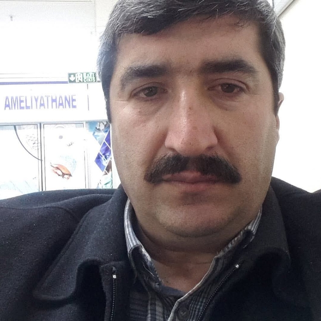 Devrilen traktörün sürücüsü öldü
