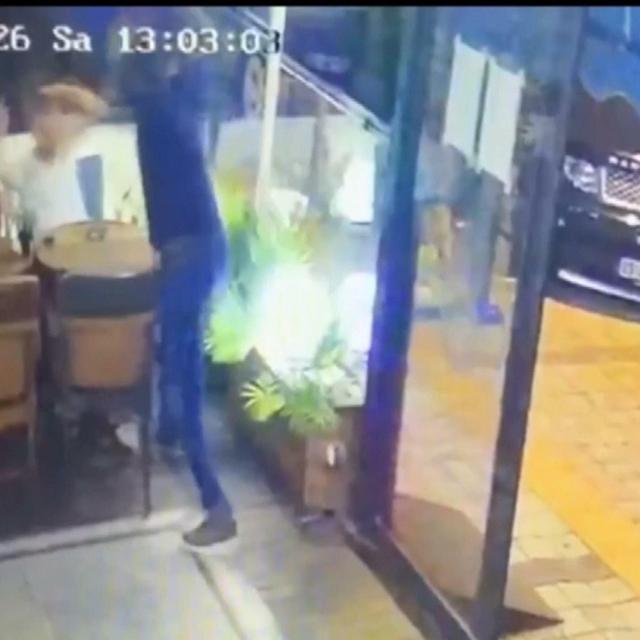 Kafe işletmesi sopayla darbedildi; şüpheli tutuklandı