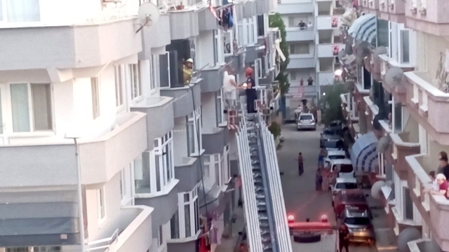 Bursa'da korkutan ev yangını