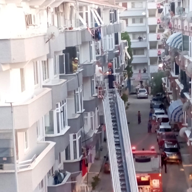 Bursa'da korkutan ev yangını