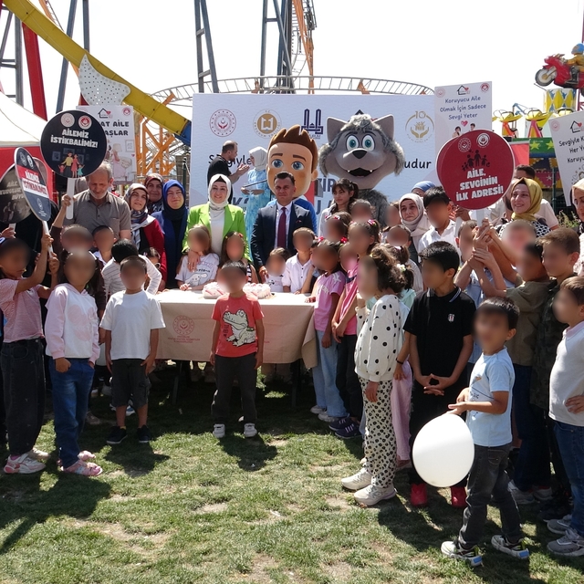 Koruyucu aileler ve çocuklar festivalde buluştu