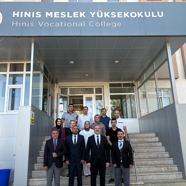 Rektör Hacımüftüoğlu: "Eğitim ve akademik gelişimi güçlendirmeye devam edec...