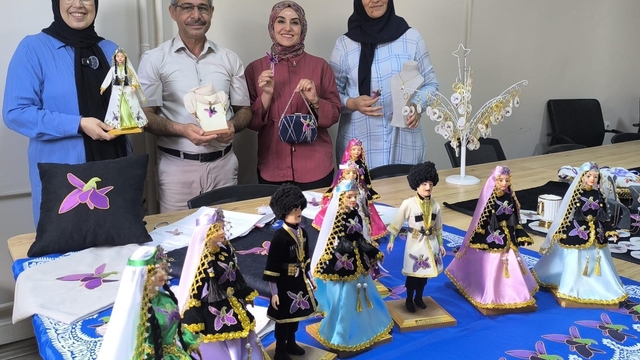 Karabağ'ın endemik bitkisi Har-ı Bülbül, hediyelik eşyaları süslüyor