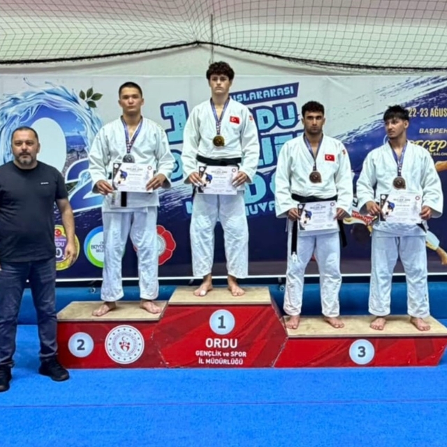 Bayburtlu judocudan bronz madalya