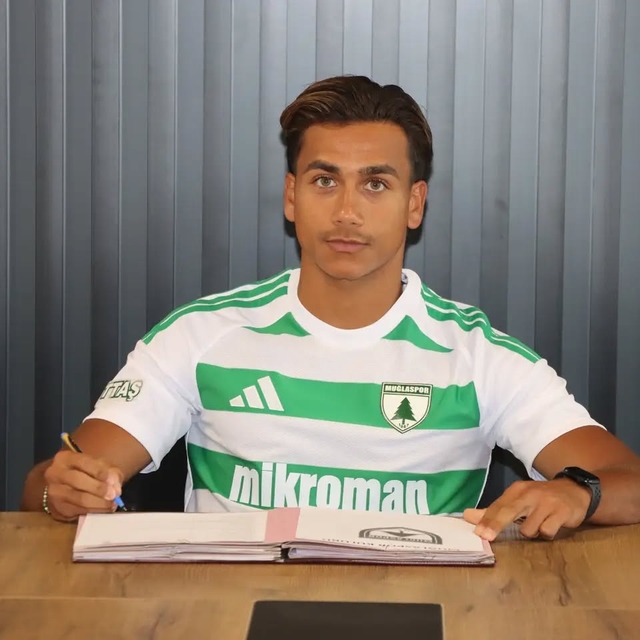 Muğlaspor'da Oğuzhan da imzayı attı