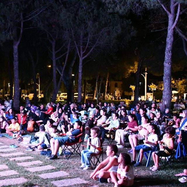 İznik'te yazlık sinema sezon finali yaptı