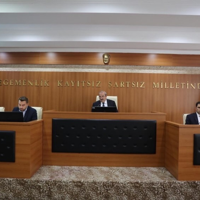 Büyükşehir Belediye Meclisi'nin kararları açıklandı; 86 ticari plaka ve e-s...