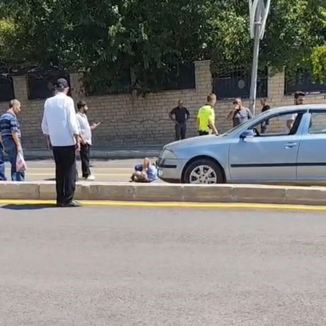 Elazığ'da otomobilin çarptığı şahıs yaralandı