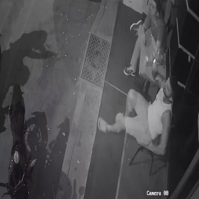MMA şampiyonu Hasan, 'Doğan sen misin' diye soran 2 kişi tarafından vuruldu...