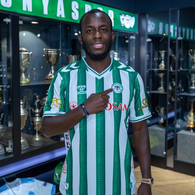 Konyaspor, Jean-Luc Dompe'yi renklerine bağladı