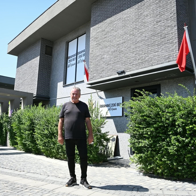 Dedesi ve babasından kendisine miras kalan sanatçı ruhu kızlarına aktaracak