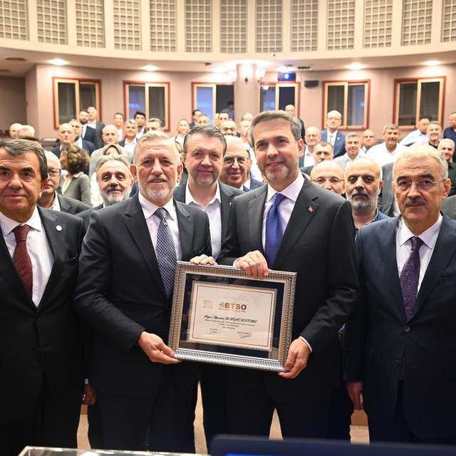Enerji ve Tabii Kaynaklar Bakanı Alparslan Bayraktar BTSO Meclisinin konuğu...
