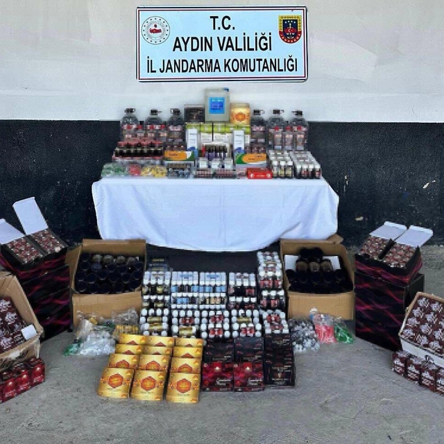 Aydın'da kaçak alkol  ve cinsel gücü artırıcı hap operasyonu; 2 gözaltı