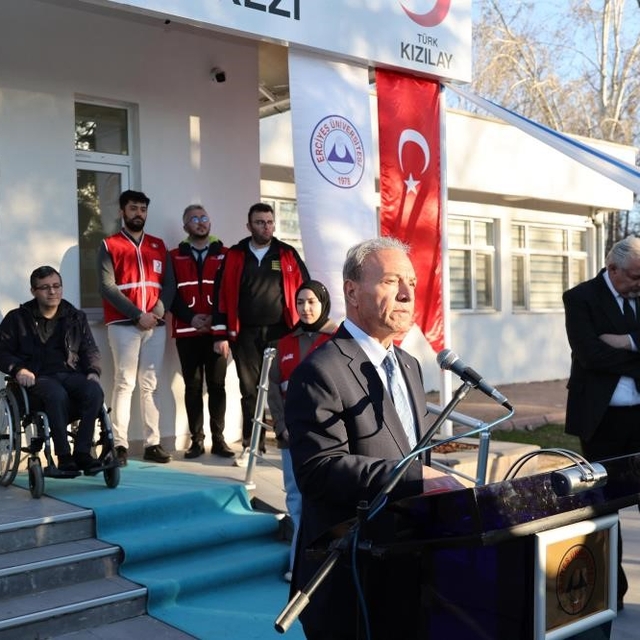 Kızılay Kayseri Şube Başkanı Cafer Beydilli ve yönetiminin istifası istendi