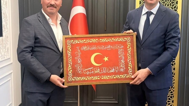 AK Parti Edremit İlçe Teşkilatı'ndan Kaymakam Engin'e ziyaret
