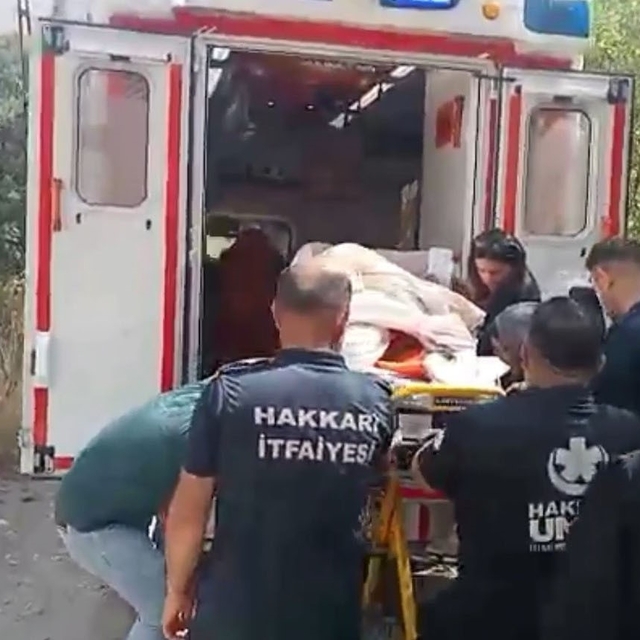 140 kiloluk hasta için itfaiye ekipleri seferber oldu