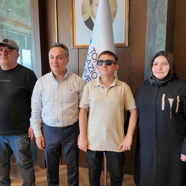YKS Tokat 2'ncisi özel öğrenciden TOGÜ'ye anlamlı ziyaret