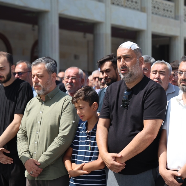 Kazada hayatını kaybeden İlknur öğretmen son yolculuğuna uğurlandı