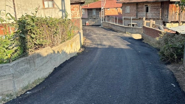 Saraydüzü'nde köy yolları yenileniyor