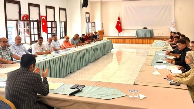 Sinop'ta yetim ve öksüz öğrencilere örnek eğitim desteği