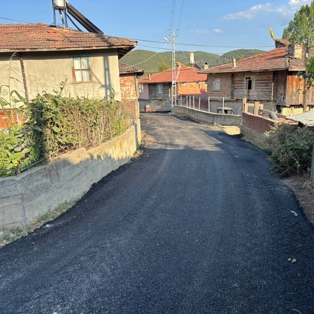 Saraydüzü'nde köy yolları yenileniyor
