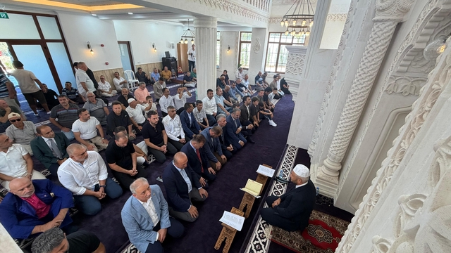 Bodrum Çamlık Mahallesi yeni camiye kavuştu
Mevlüt Çavuşoğlu, kendisinin ve muhtarın hayallerini gerçekleştirdi