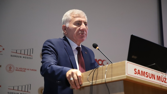 Samsun'da "Bir Zafer, Bir Şehir, Bir Madalya: 30 Ağustos ve Samsun" paneli
Profesör Dr. Çağlayan: "30 Ağustos Zaferi, Sevr haritasını paramparça etti"
