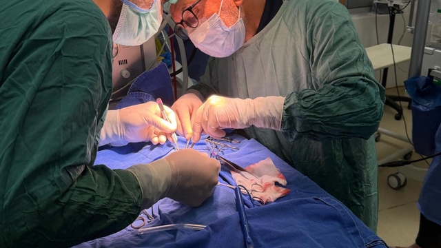 Ordu'da 610 gram doğan Rüzgar bebeğe, yoğun bakımda yatak başında kalp ameliyatı