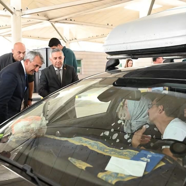Gurbetçi sezonunda sınır kapılarından 3,7 milyon yolcu geçti