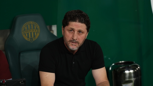 Fatih Tekke: Şimdi dün akşamın üzerine bir çizgi çekip önümüze bakma zamanı