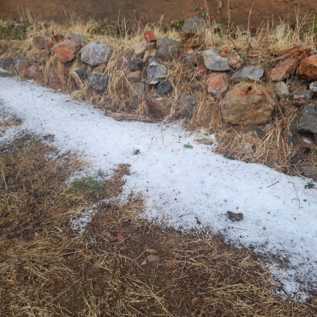 Bozkır'da sağanak ve dolu etkili oldu