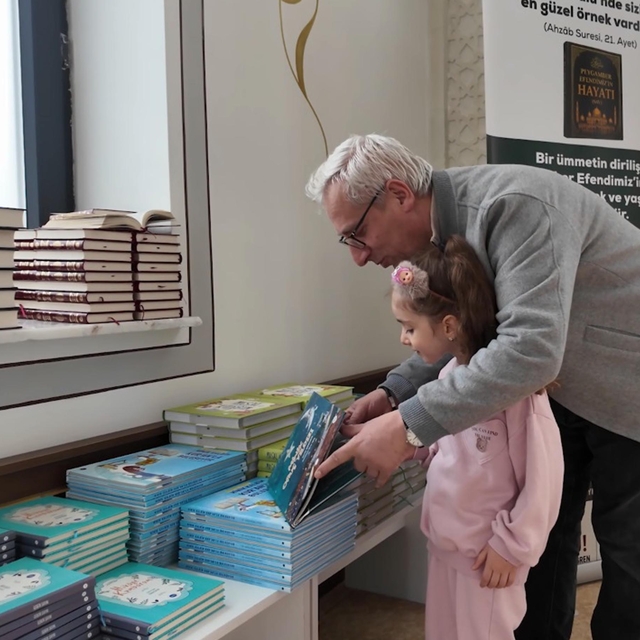 Camide başlayan okuma hareketi 5 bin kitaplık kampanyaya dönüştü