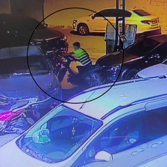 Otomobilin arkasında pusuya yatan çocuk hırsız ile gözcüsü, depremde ailesi...