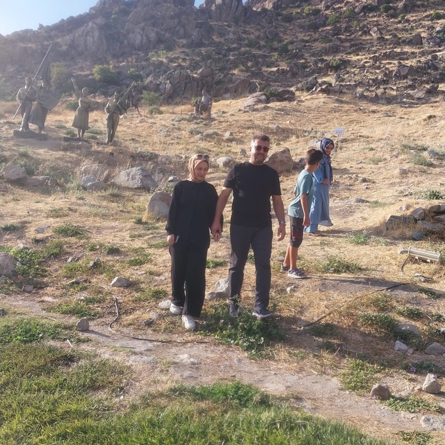 Sivrihisar'daki heykel müzesi turistlerin ilgisini çekiyor