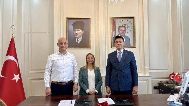 Pazaryeri'nde şehit Semih Orman'ın anısını yaşatacak kütüphane için imzalar atıldı
