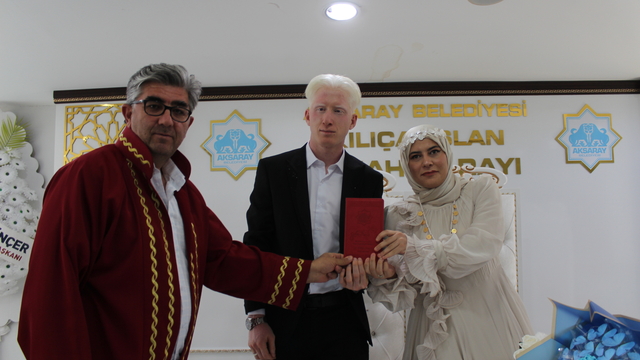 Golbol oynarken tanışan görme engelli çiftin arkadaşlıkları, evlilikle taçlandı