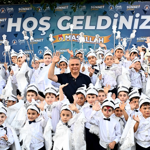 Başkan Uysal: "Hayata çocuklarımızın gözlerindeki ışıkla bakıyoruz"