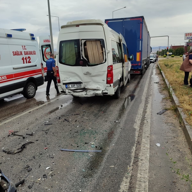 Amasya'da zincirleme kaza: 11 yaralı