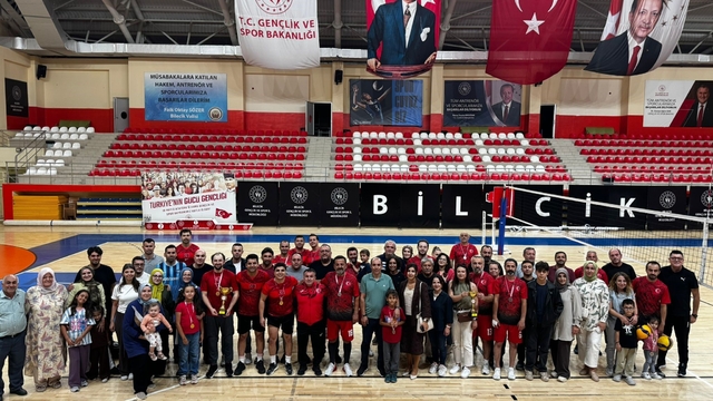 Bilecik'te 30 Ağustos Zafer Bayramı Voleybol Turnuvası sona erdi