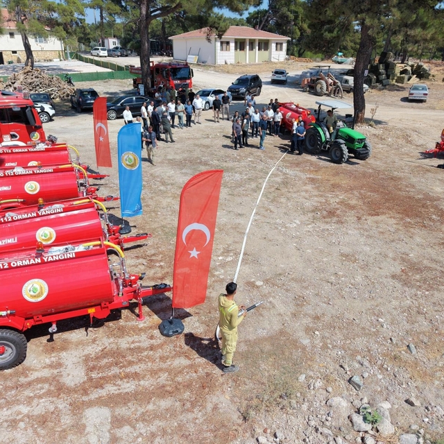 Ayvacık'ta 10 köye yangın söndürme tankeri alındı