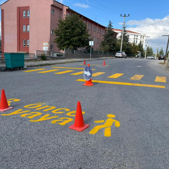 Tavşanlı'da okul bölgelerinde trafik güvenliği artırılıyor