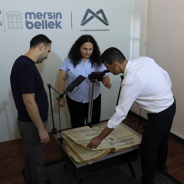 Mersin'in yarım asırlık yerel basın arşivi dijitale aktarılıyor