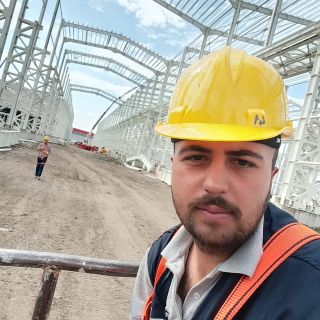Çalıştığı inşaatta yüksekten düşen işçi kurtarılamadı