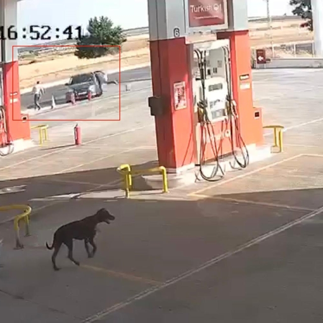 2 kişinin öldüğü, 5 kişinin yaralandığı silahlı kavga kameraya yansıdı