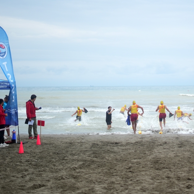 Karadeniz'in hırçın sularında Cankurtarma Sportif Deniz Türkiye Şampiyonası