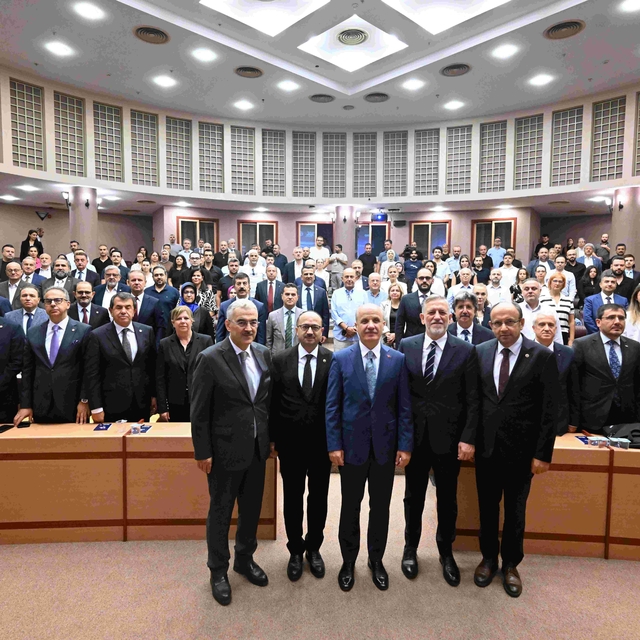 BTSO ve YÖK iş birliğiyle Bursa uygulamalı eğitimin üssü oluyor
Yükseköğret...