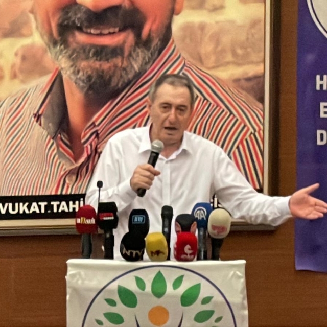 DEM Parti'li Bakırhan: Yasanın amacı silahı devreden çıkarıp Kürt meselesin...
