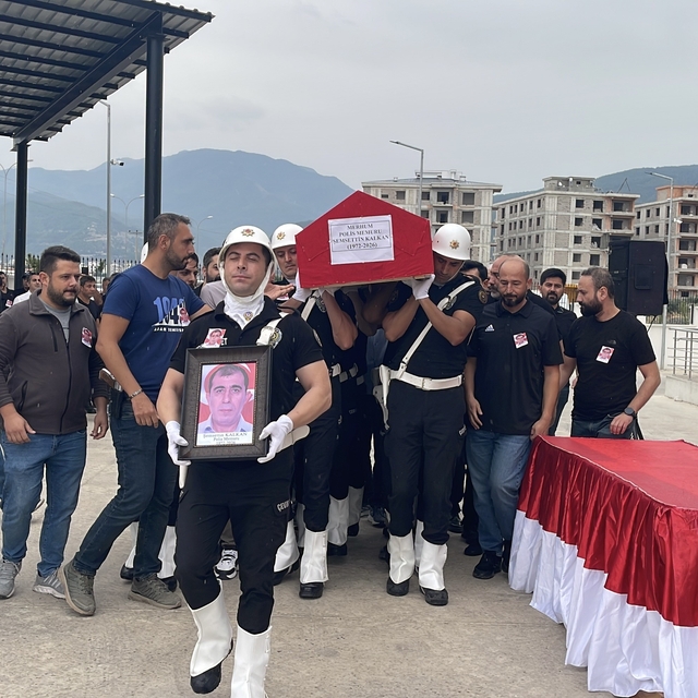 Osmaniye'de hayatını kaybeden polis memuru için tören düzenlendi