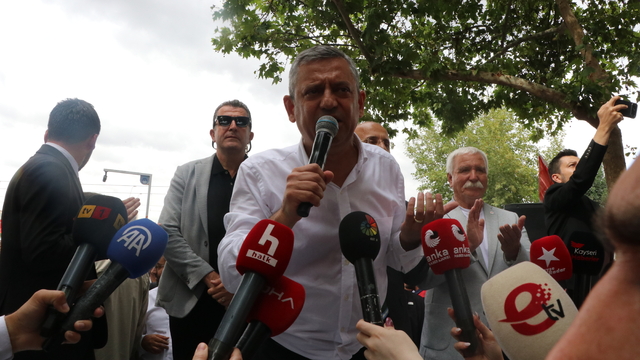 Özgür Özel: Kısır çekişmelere girmek yerine milletin ekmek kavgasını vereceğiz